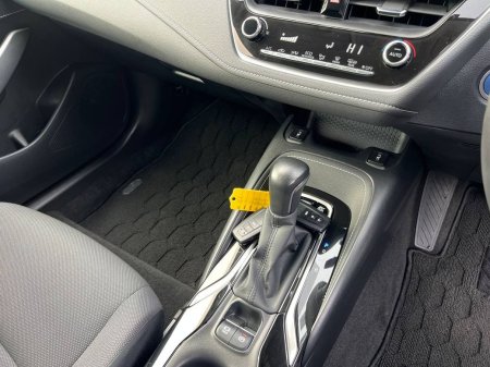 2020 Toyota Corolla - photo 11