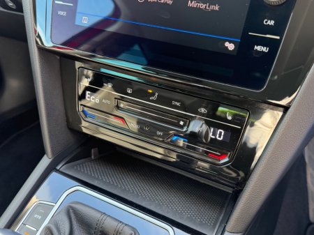 2022 Volkswagen Passat - photo 27