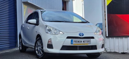 2014 Toyota Aqua - photo 2