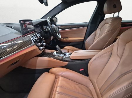2022 BMW 5-Series - photo 18