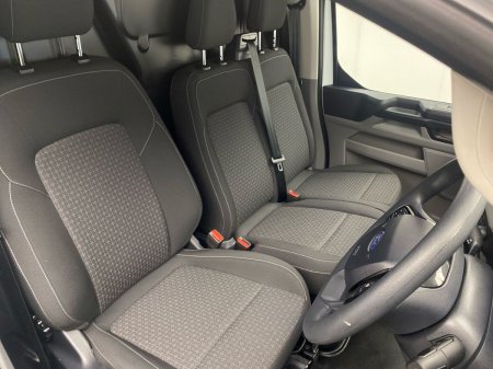 2026 Ford Transit Custom - photo 10