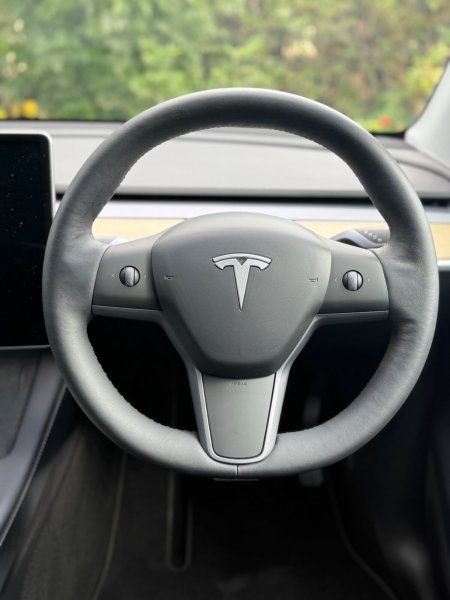 2023 Tesla Model Y - photo 26