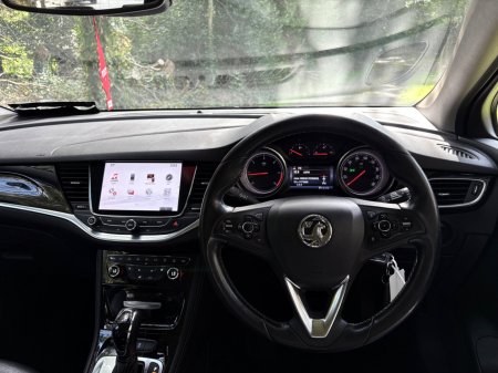 2017 Vauxhall Astra - photo 5