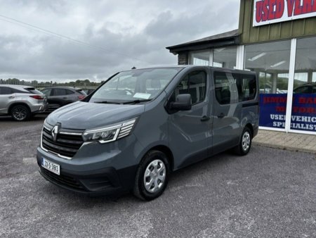 2023 Renault Trafic - photo 2