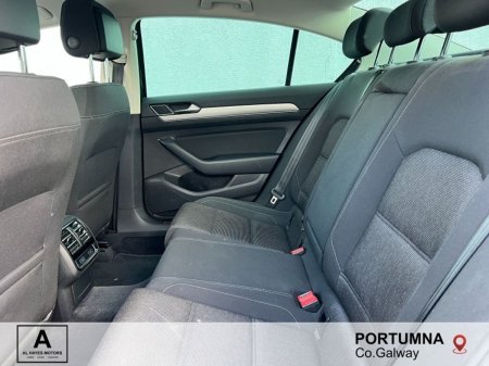 2019 Volkswagen Passat - photo 6