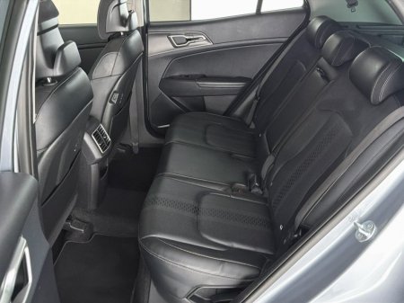 2025 Kia Sportage - photo 21
