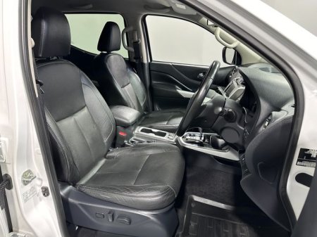 2020 Nissan Navara - photo 11