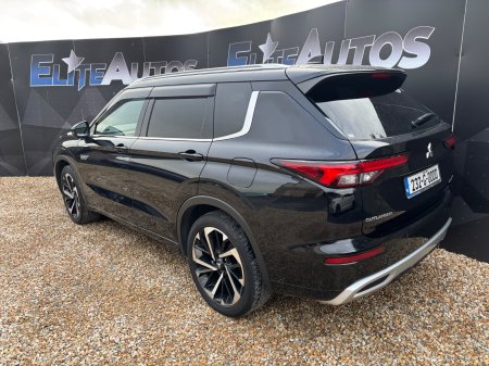2023 Mitsubishi Outlander - photo 5