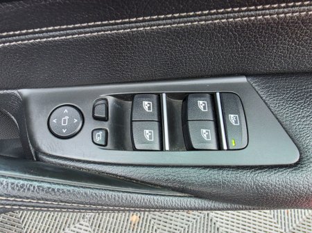2017 BMW 5-Series - photo 24