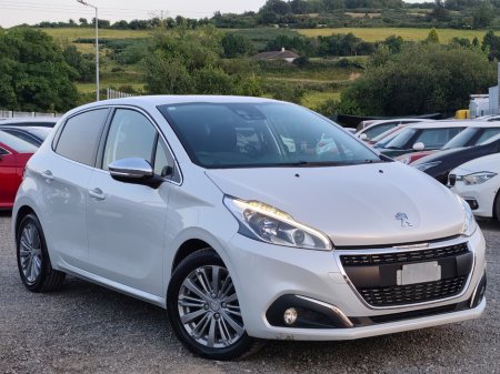 2017 Peugeot 208 5D ALLUR 1.2L Petrol Automatic - Low mileage (5417)