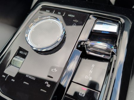 2024 BMW i5 - photo 9