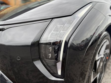 2027 Kia EV4 - photo 5