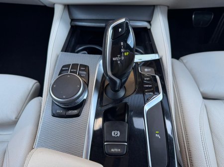 2018 BMW 5-Series - photo 15