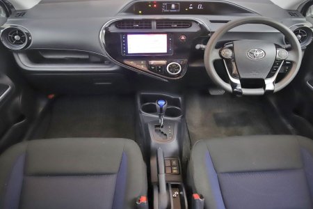 2020 Toyota Aqua - photo 26