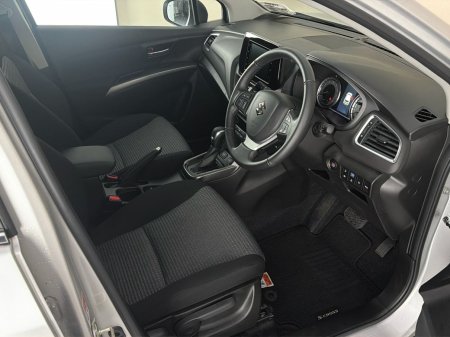 2025 Suzuki SX4 - photo 20