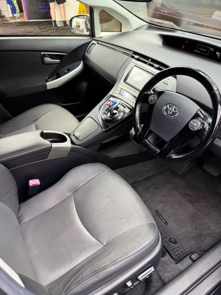 2012 Toyota Prius - photo 9