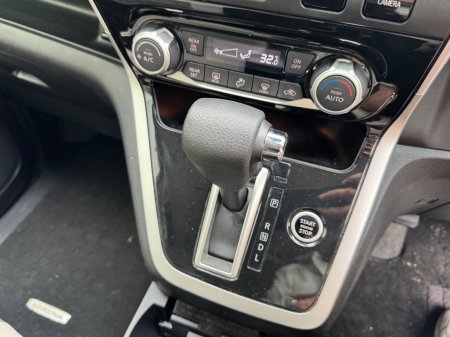 2017 Nissan Serena - photo 11