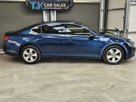 2022 Volkswagen Passat - photo 3