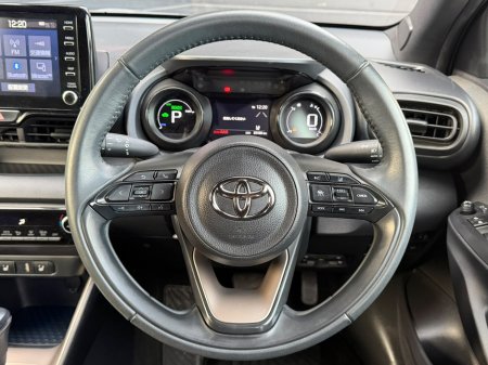 2020 Toyota Yaris - photo 8