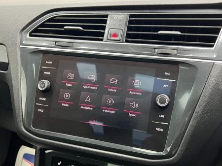 2023 Volkswagen Tiguan - photo 23