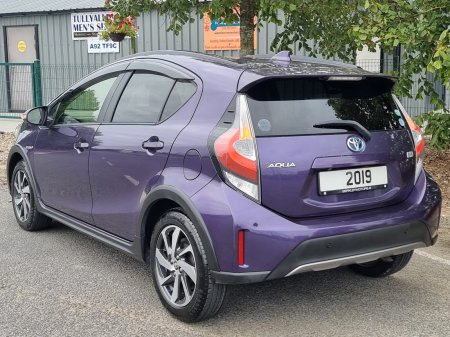 2019 Toyota Aqua - photo 3