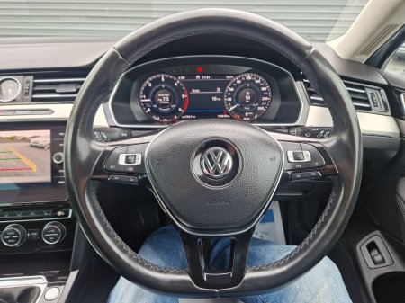 2019 Volkswagen Passat - photo 9