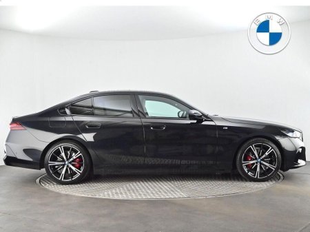 2024 BMW 5-Series - photo 23