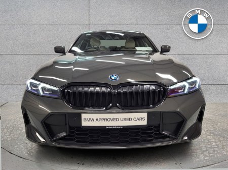 2023 BMW 3-Series - photo 16