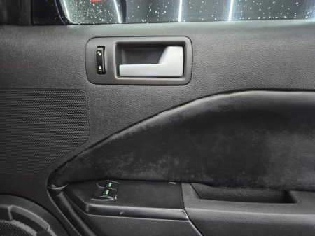 2005 Ford Mustang - photo 16