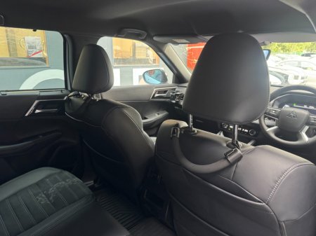 2023 Mitsubishi Outlander - photo 16