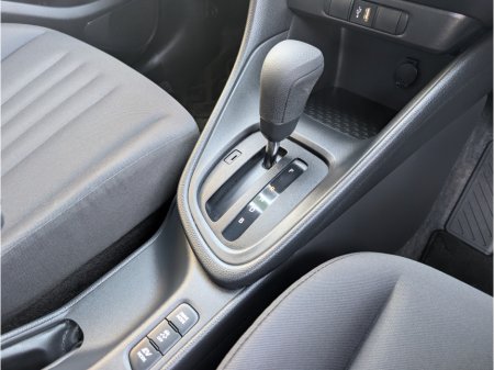 2023 Toyota Yaris - photo 17