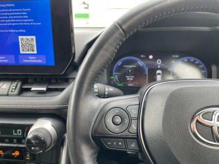 2025 Toyota RAV4 - photo 11