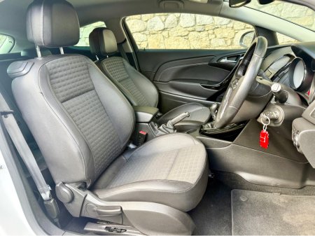 2016 Opel Astra - photo 17