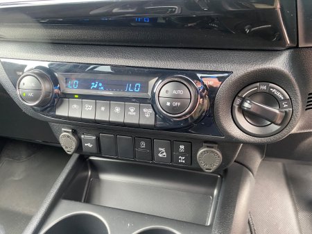 2023 Toyota Hilux - photo 18