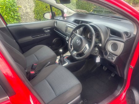 2012 Toyota Yaris - photo 9