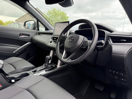 2024 Toyota Corolla Cross - photo 8