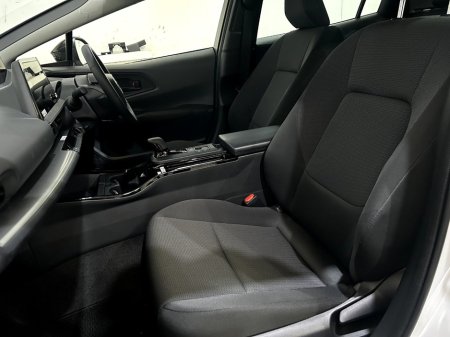 2025 Toyota Prius - photo 7