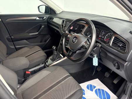 2018 Volkswagen T-Roc - photo 2