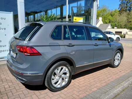 2021 Volkswagen Tiguan - photo 5