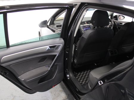 2017 Volkswagen Golf - photo 30