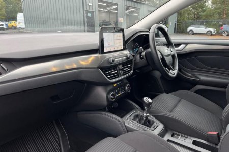 2018 Ford Focus - photo 18