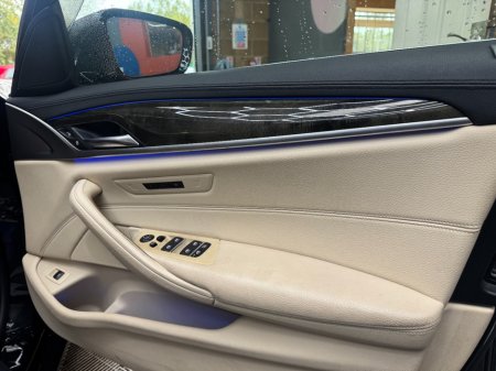 2017 BMW 5-Series - photo 17