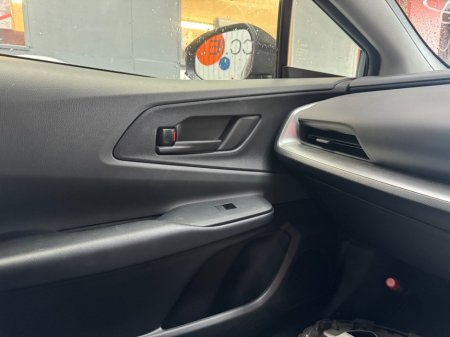 2025 Toyota Prius - photo 12