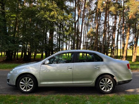 2010 Volkswagen Jetta - photo 4