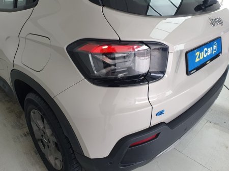 2024 Jeep Avenger - photo 26