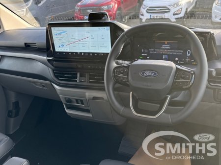2026 Ford Tourneo Custom - photo 2