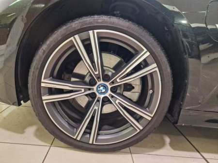 2023 BMW 3-Series - photo 28