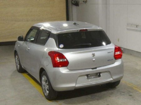 2022 Suzuki Swift - photo 2
