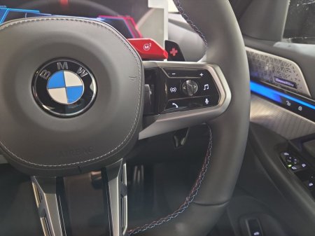 2026 BMW M5 - photo 18
