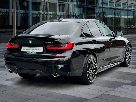 2022 BMW 3-Series - photo 6